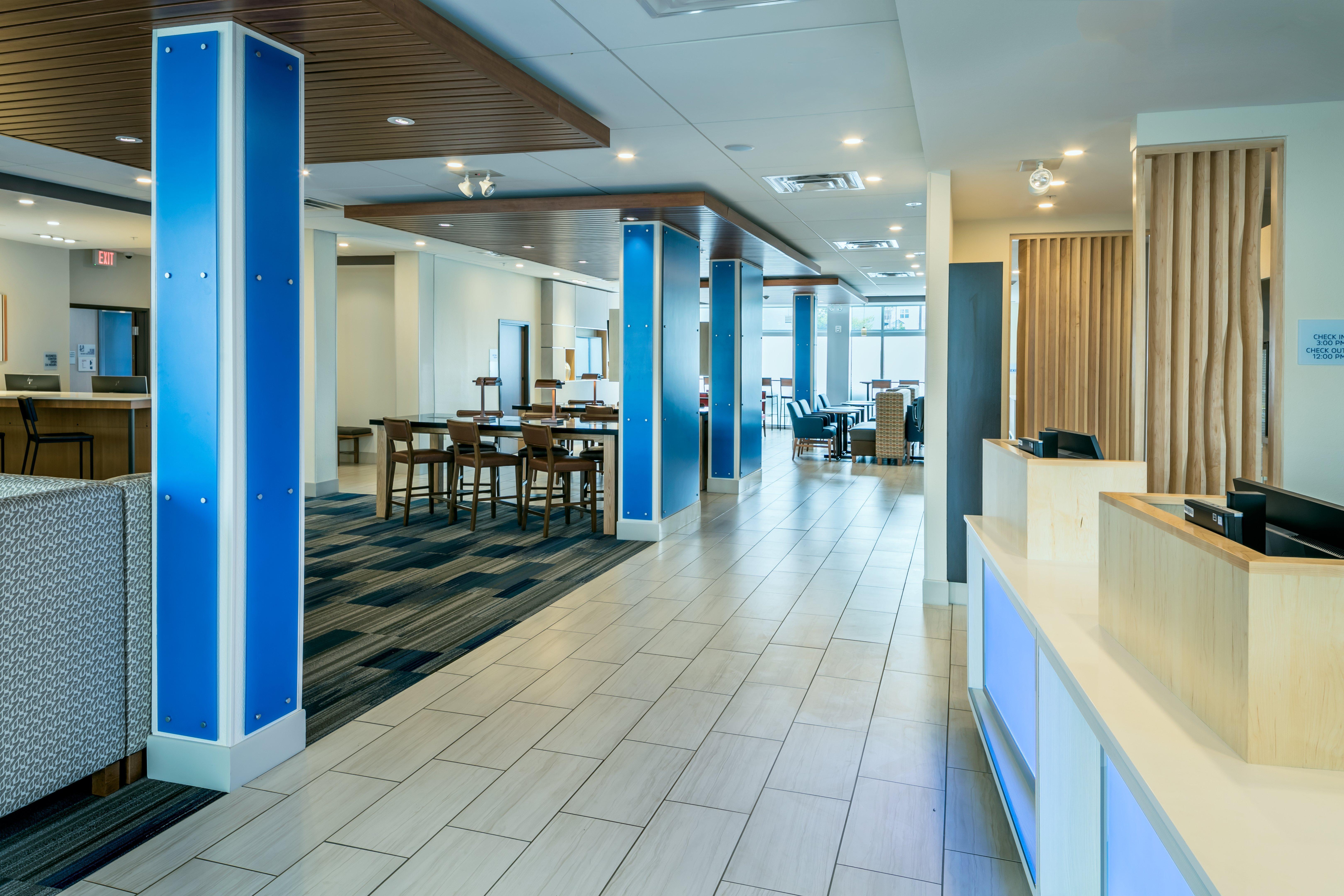 Holiday Inn Express & Suites - Medford By Ihg Eksteriør bilde